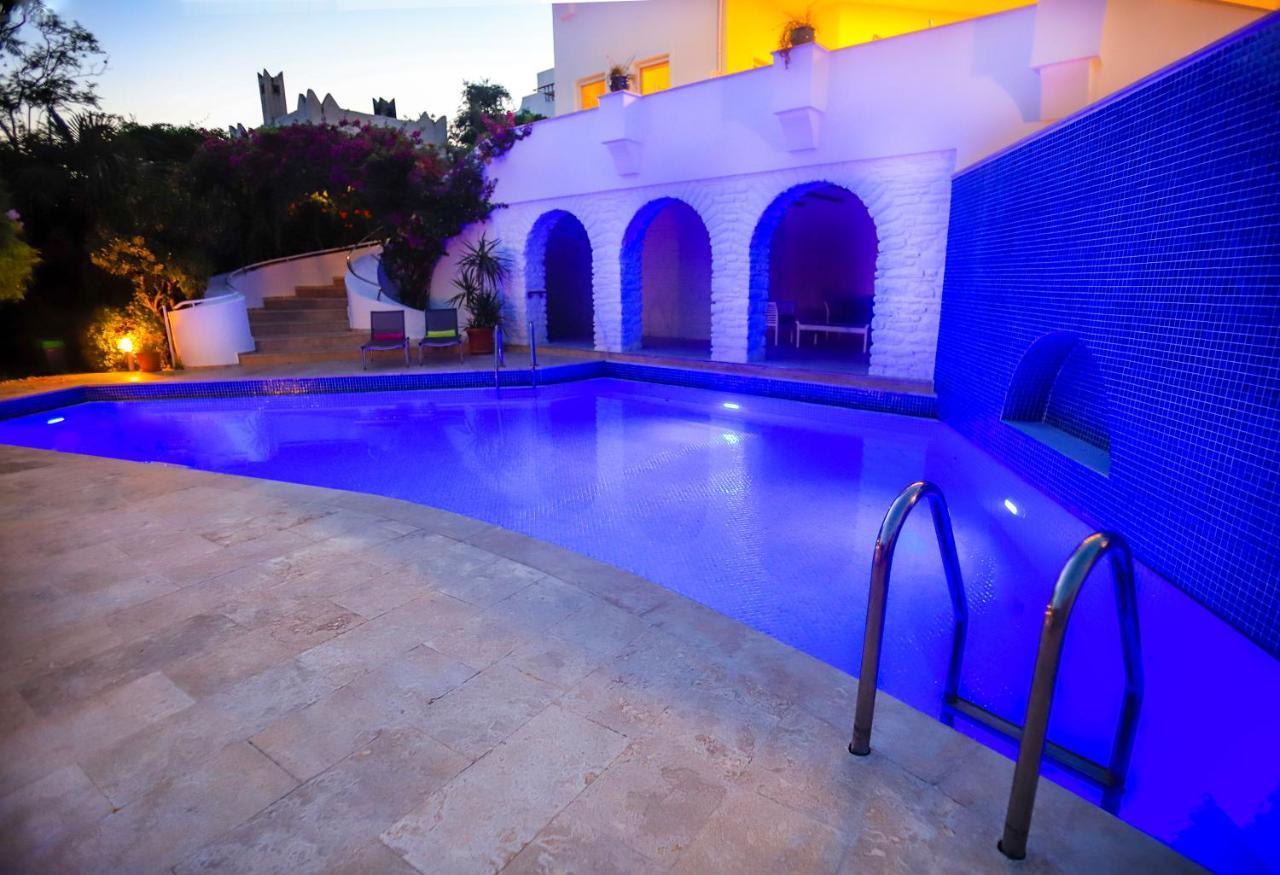 Flag Suites +12 Bodrum Bagian luar foto